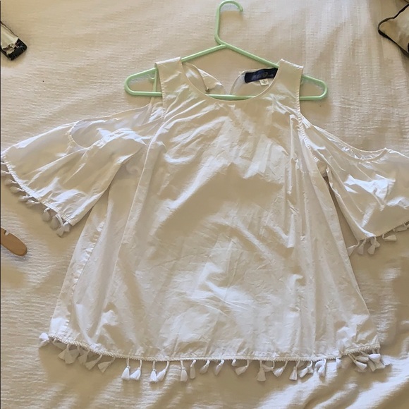 Cold shoulder blouse with tassels - Picture 1 of 1